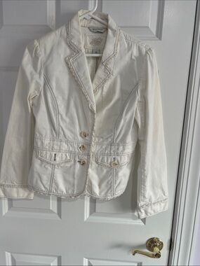 White House Black Market Cream Notched-Lapel Blazer